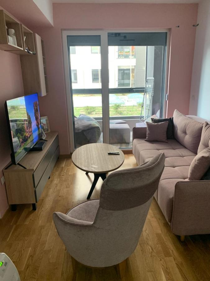 Pink Modern Apartment Skopje Exterior photo